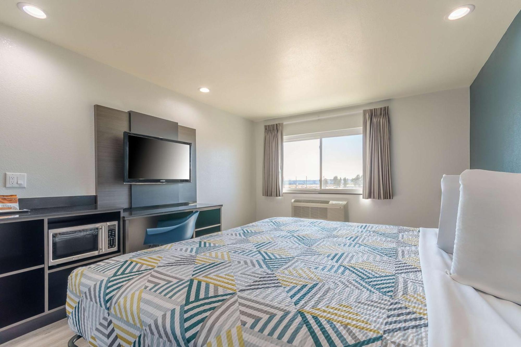 Studio 6 Suites Perris, Ca Exteriör bild